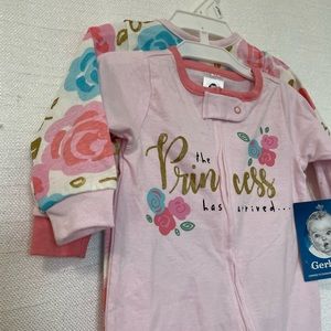 2 pk Gerber Baby Bodysuit/Onesies 0-3m Pink, Blue, White, Gold